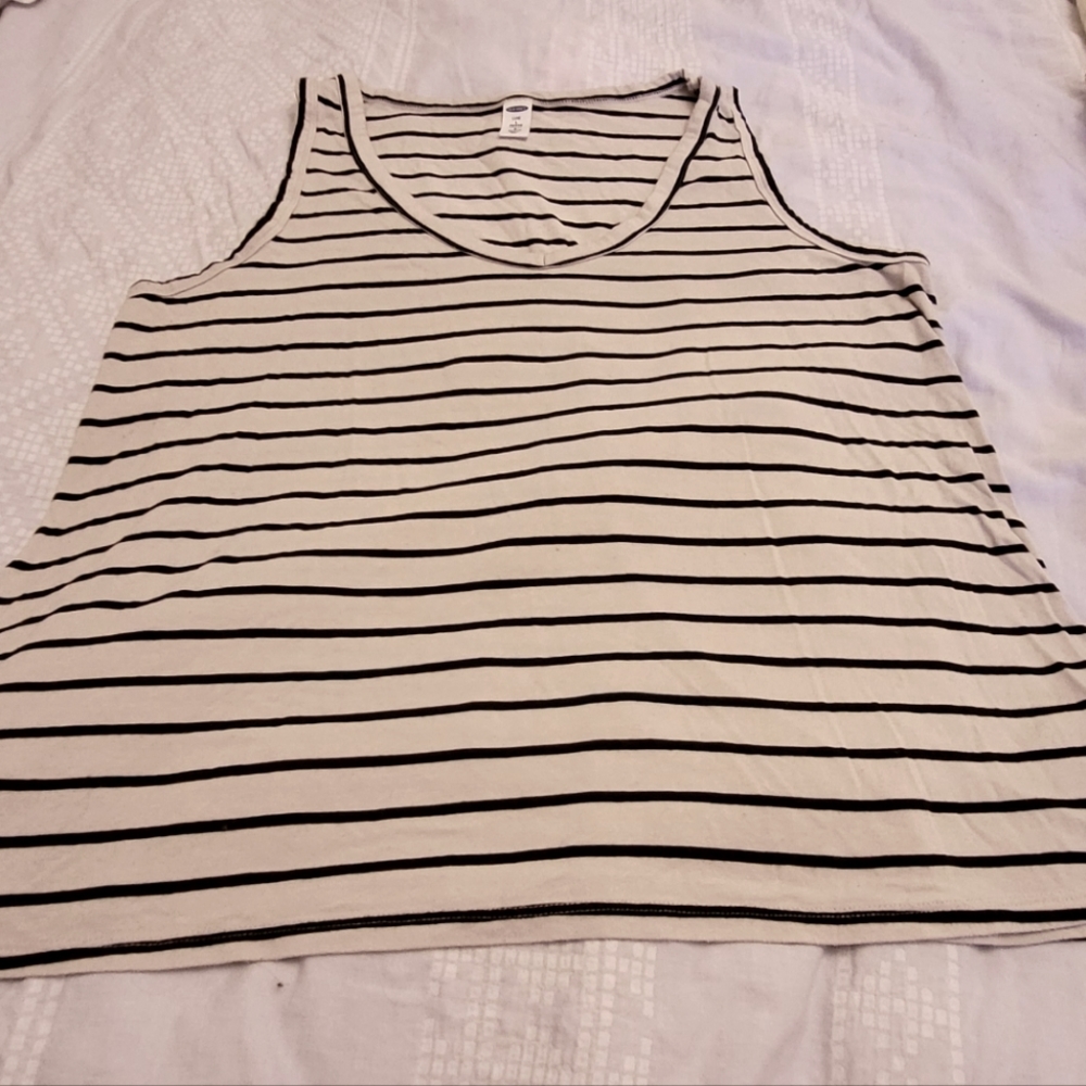 3/$25 Old Navy neutral striped v-neck tank, size petite L